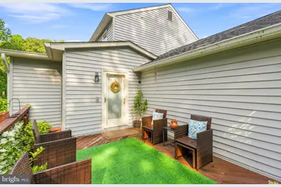 8715 Shadowlake Way, Springfield, VA 22153 - Photo 32