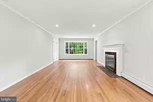 405 Colin Ln NW, Vienna, VA 22180 - Photo 2