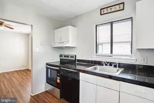 4139 Meadowland Ct, Chantilly, VA 20151 - Photo 18