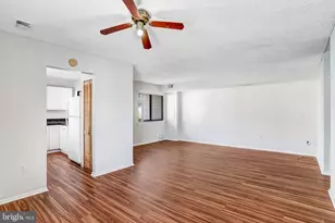 4139 Meadowland Ct, Chantilly, VA 20151 - Photo 12
