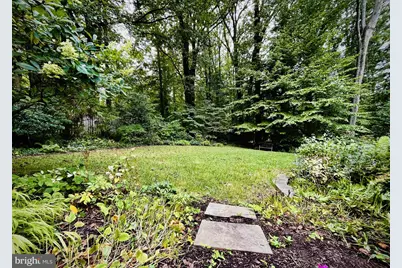 9115 Santayana Drive, Fairfax, VA 22031 - Photo 6
