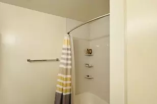 10248 Appalachian Cir, Oakton, VA 22124 - Photo 10