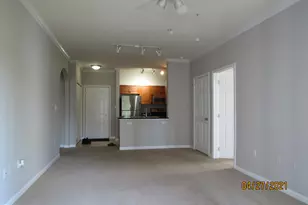 12925 Centre Park Cir, Herndon, VA 20171 - Photo 4