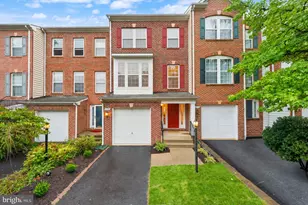 4220 Kerrigan Ln, Fairfax, VA 22030 - Photo 2