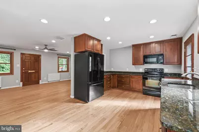 7609 Burnside Court, Falls Church, VA 22043 - Photo 12