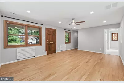 7609 Burnside Court, Falls Church, VA 22043 - Photo 6
