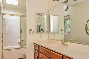 9531 Old Creek Dr, Fairfax, VA 22032 - Photo 18