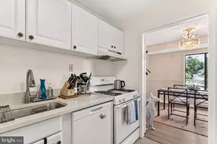 6001 Arlington Blvd, Falls Church, VA 22044 - Photo 16