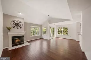 5636 Willoughby Newton Dr, Centreville, VA 20120 - Photo 4