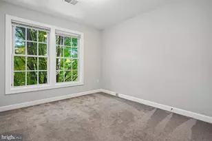 4370 Thomas Brigade Ln, Fairfax, VA 22033 - Photo 14