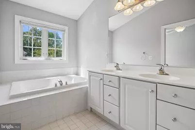 4370 Thomas Brigade Lane, Fairfax, VA 22033 - Photo 10