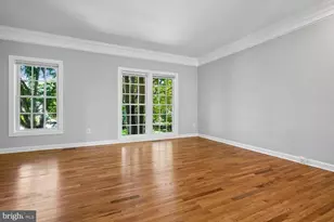 4370 Thomas Brigade Ln, Fairfax, VA 22033 - Photo 4