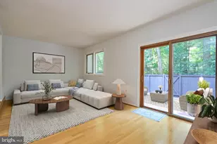 2418 Cloudcroft Square, Reston, VA 20191 - Photo 6