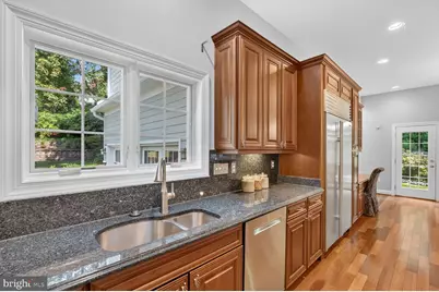 7200 Michael Place, Falls Church, VA 22046 - Photo 18