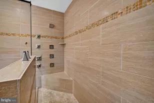 7200 Michael Pl, Falls Church, VA 22046 - Photo 40