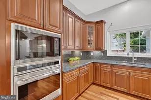 7200 Michael Pl, Falls Church, VA 22046 - Photo 16