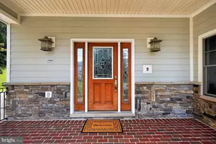 7200 Michael Pl, Falls Church, VA 22046 - Photo 4