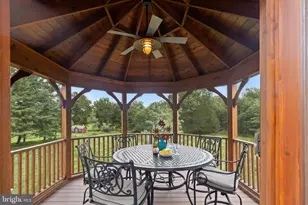 5452 Chandley Farm Cir, Centreville, VA 20120 - Photo 88