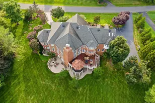 5452 Chandley Farm Cir, Centreville, VA 20120 - Photo 2