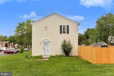 4168 Hamlin Court, Chantilly, VA 20151 - Photo 2
