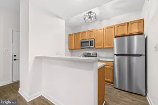 3901 Penderview Dr, Fairfax, VA 22033 - Photo 8