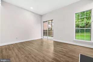 3901 Penderview Dr, Fairfax, VA 22033 - Photo 4