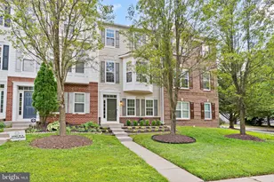 5003 Greenhouse Terrace, Centreville, VA 20120 - Photo 2