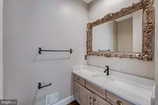 615 Nalls Farm Way, Great Falls, VA 22066 - Photo 28