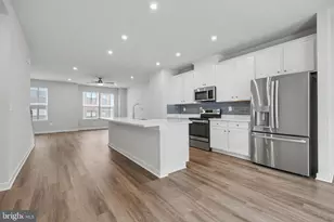 14176 Gypsum Loop, Chantilly, VA 20151 - Photo 8