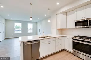 14055 Sunrise Valley Dr, Herndon, VA 20171 - Photo 12