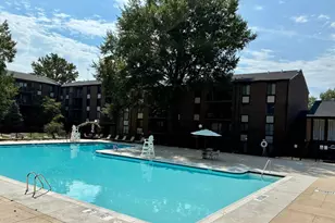 9745 Kings Crown Ct, Fairfax, VA 22031 - Photo 24