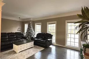 8441 Kirby Lionsdale Dr, Lorton, VA 22079 - Photo 4