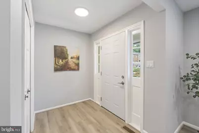 4552 King Edward Court, Annandale, VA 22003 - Photo 2