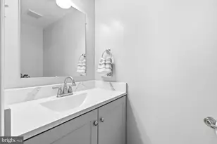4871 Nash Dr, Fairfax, VA 22032 - Photo 10