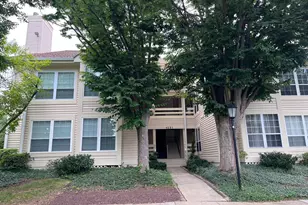 4501 Hazeltine Ct, Alexandria, VA 22312 - Photo 2