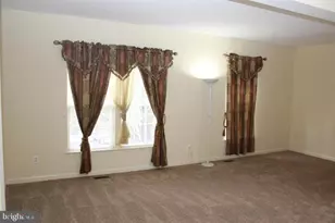 2555 Chase Wellesley Dr, Herndon, VA 20171 - Photo 12