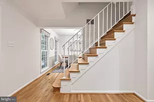 8620 Yardley Dr, Alexandria, VA 22308 - Photo 10