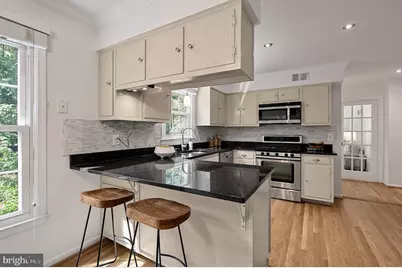 8620 Yardley Drive, Alexandria, VA 22308 - Photo 16