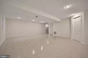 8620 Yardley Dr, Alexandria, VA 22308 - Photo 38