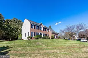 1168 Taji Ct, Herndon, VA 20170 - Photo 4
