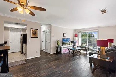 14800 Rydell Road #204, Centreville, VA 20121 - Photo 10