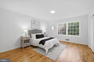 8141 Kingsway Ct, Springfield, VA 22152 - Photo 12