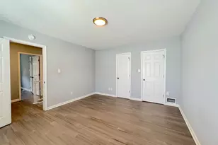 9819 Hagel Cir, Lorton, VA 22079 - Photo 14