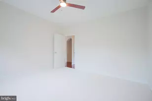 12958 Centre Park Cir, Herndon, VA 20171 - Photo 24
