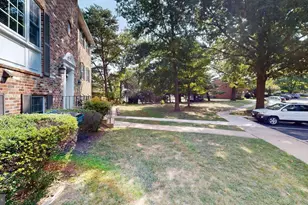 2303 McGregor Ct, Vienna, VA 22182 - Photo 26