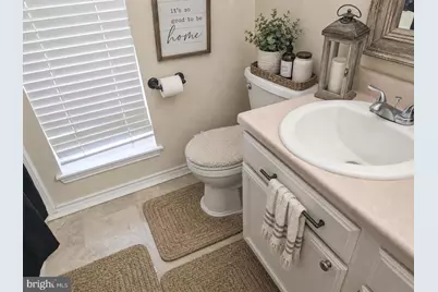 1523 Lincoln #103, McLean, VA 22102 - Photo 6