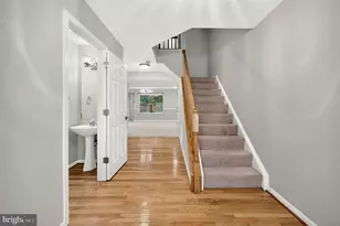 8381 Millwood Dr, Springfield, VA 22152 - Photo 4