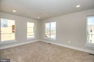 4932 Trail Ln, Chantilly, VA 20151 - Photo 46
