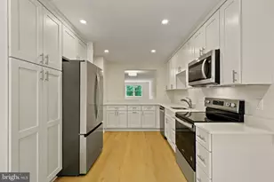 7937 Valleyfield Dr, Springfield, VA 22153 - Photo 10