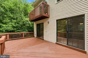 7937 Valleyfield Dr, Springfield, VA 22153 - Photo 12